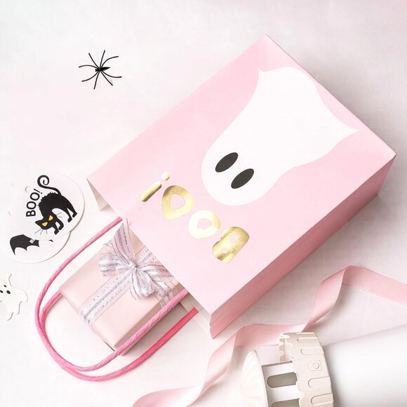 WRAPAHOLIC 12 Pack 7" Small Halloween Kraft Paper Gift Bags - Gold Foil Boo and - Picture 1 of 7